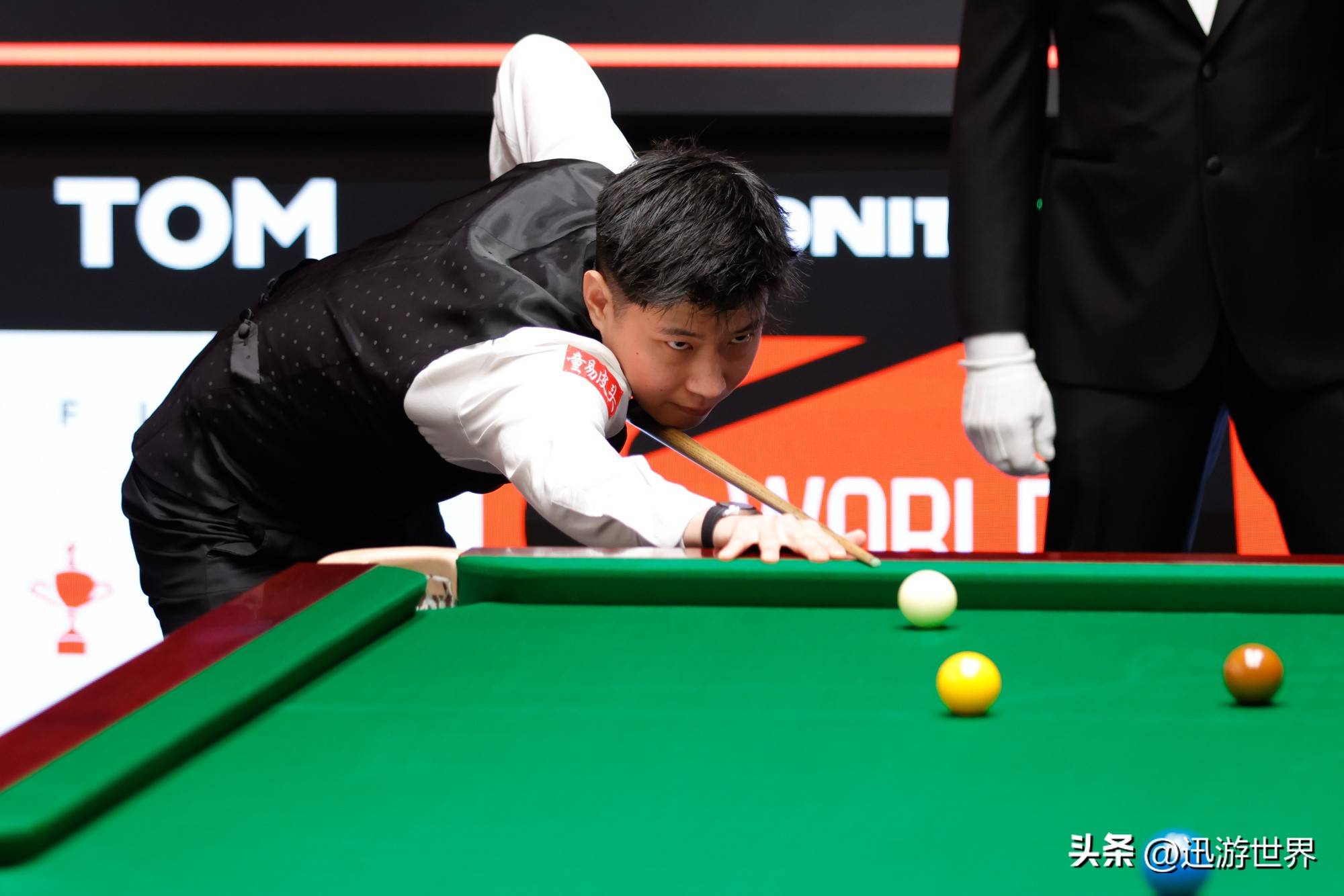 一个鲜活的 一个鲜活的