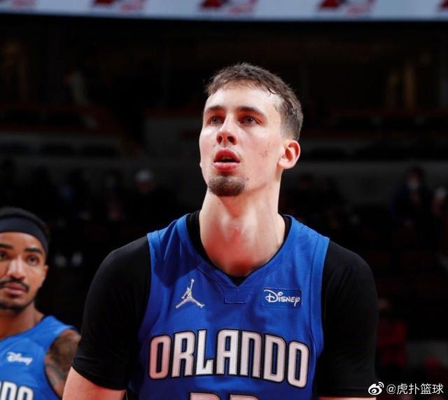 多尔篮球少 多尔篮球少